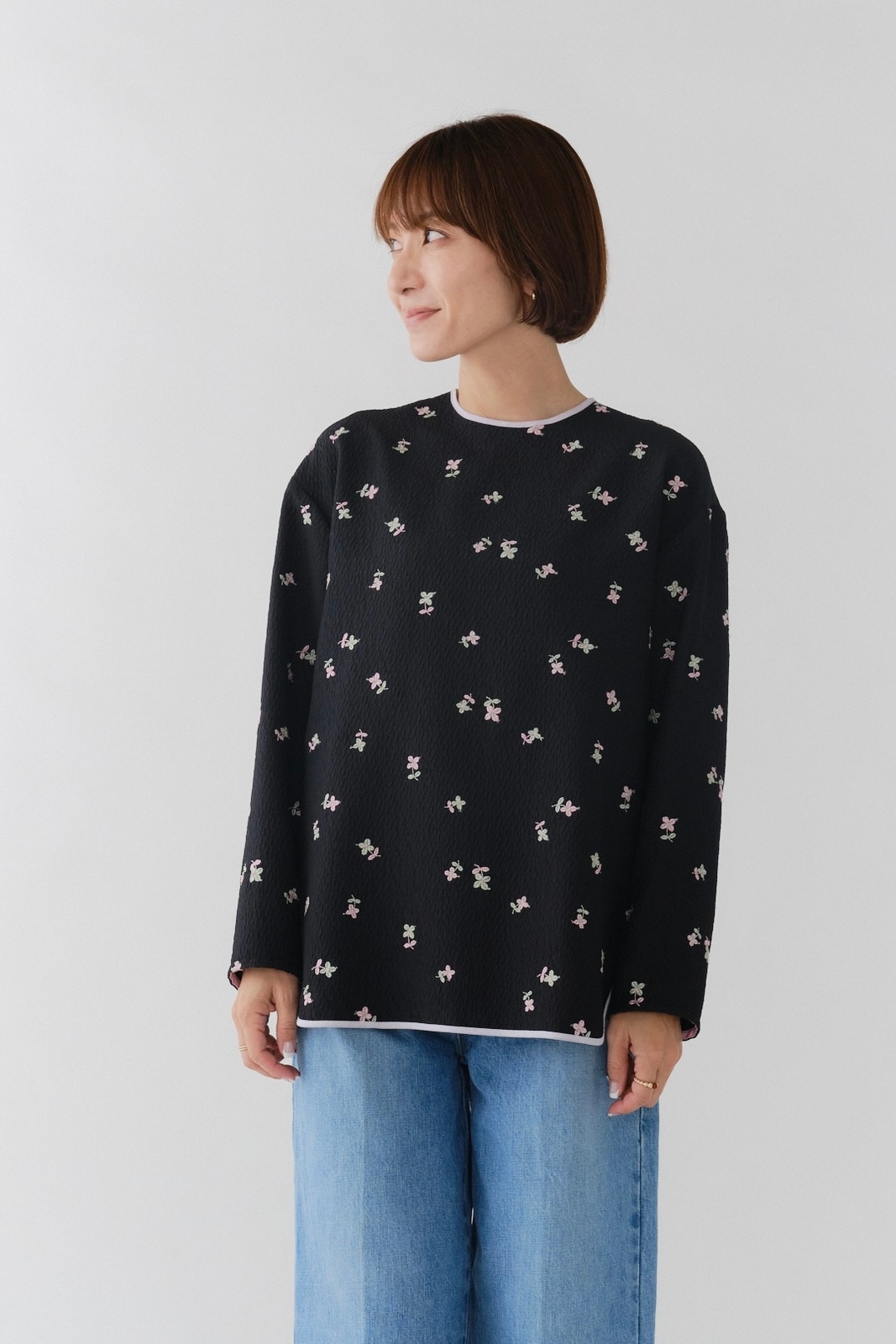 新品 未使用】yori フクレ刺繍シンプルブラウス【2025AW】 フクレ刺繍