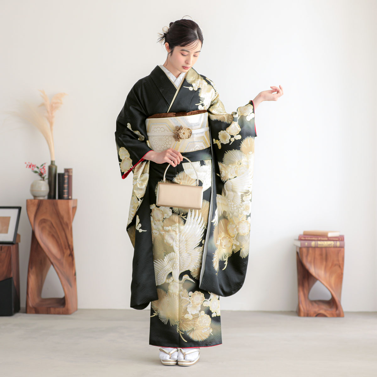 黒金 鶴に松梅（【振袖・袋帯・長襦袢のセット商品】） | FURISODE