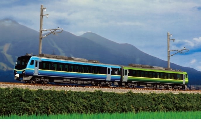 在庫〉HB-E300系〈SATONO〉2両セット【26%OFF】 | 【倉庫在庫N】KATO