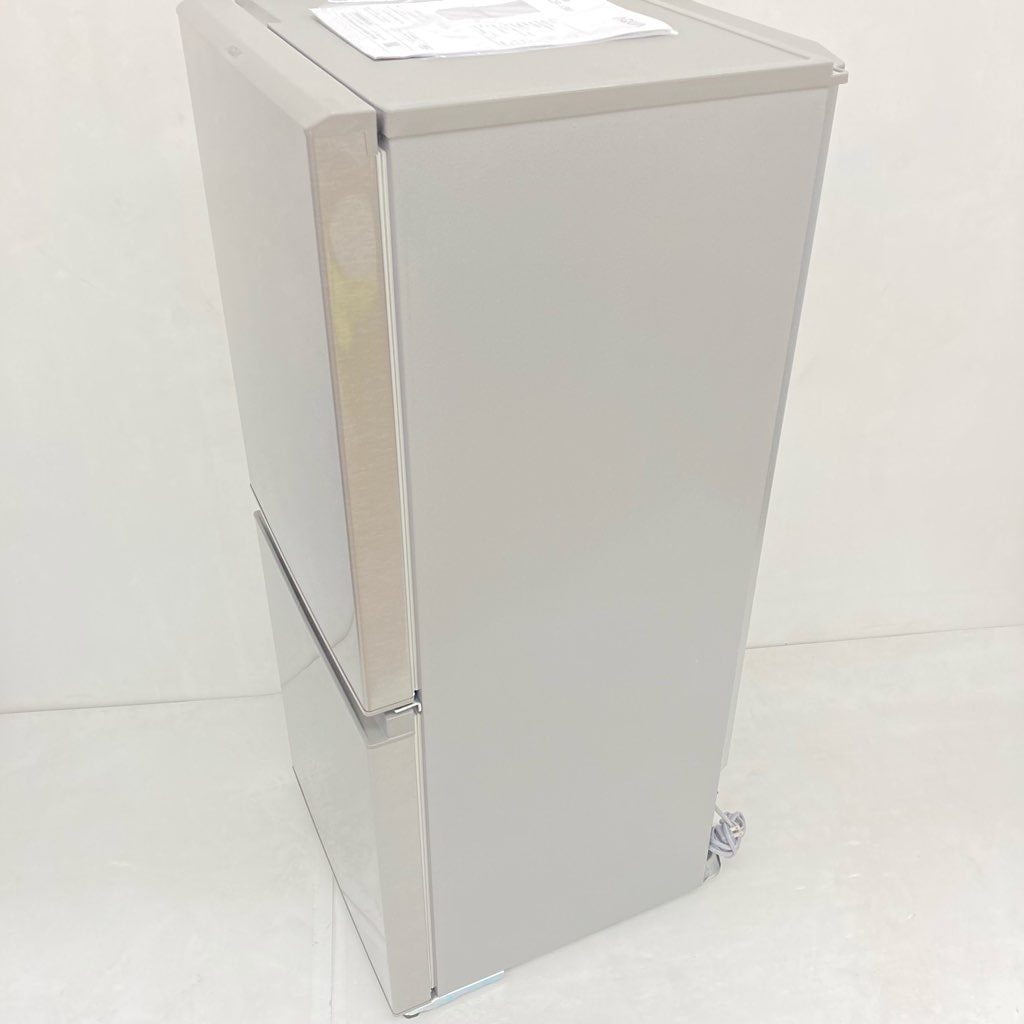 アクア冷凍冷蔵庫126L 横縞模様強化ガラス棚自動霜取り機能付き2022年製