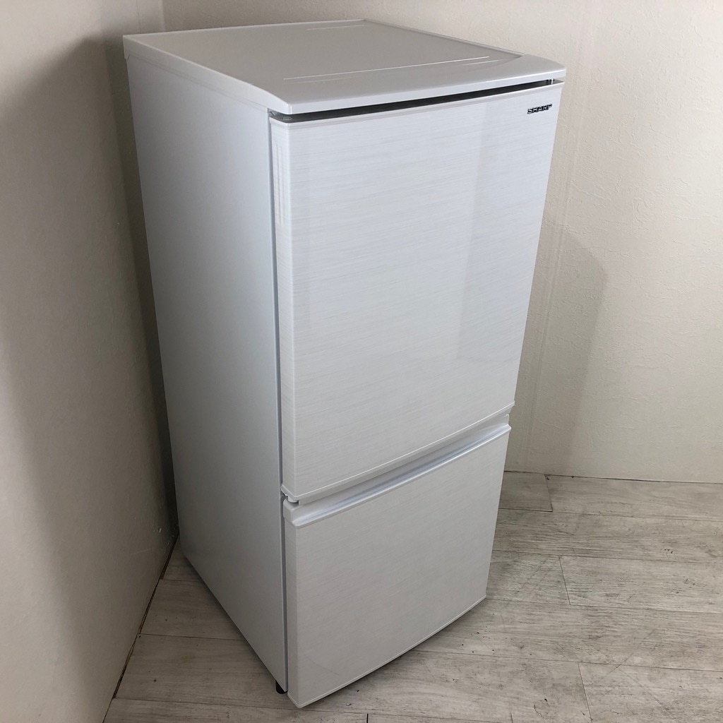 中古 137L つけかえどっちもドア 2ドア冷蔵庫 シャープ 2018年～2019年