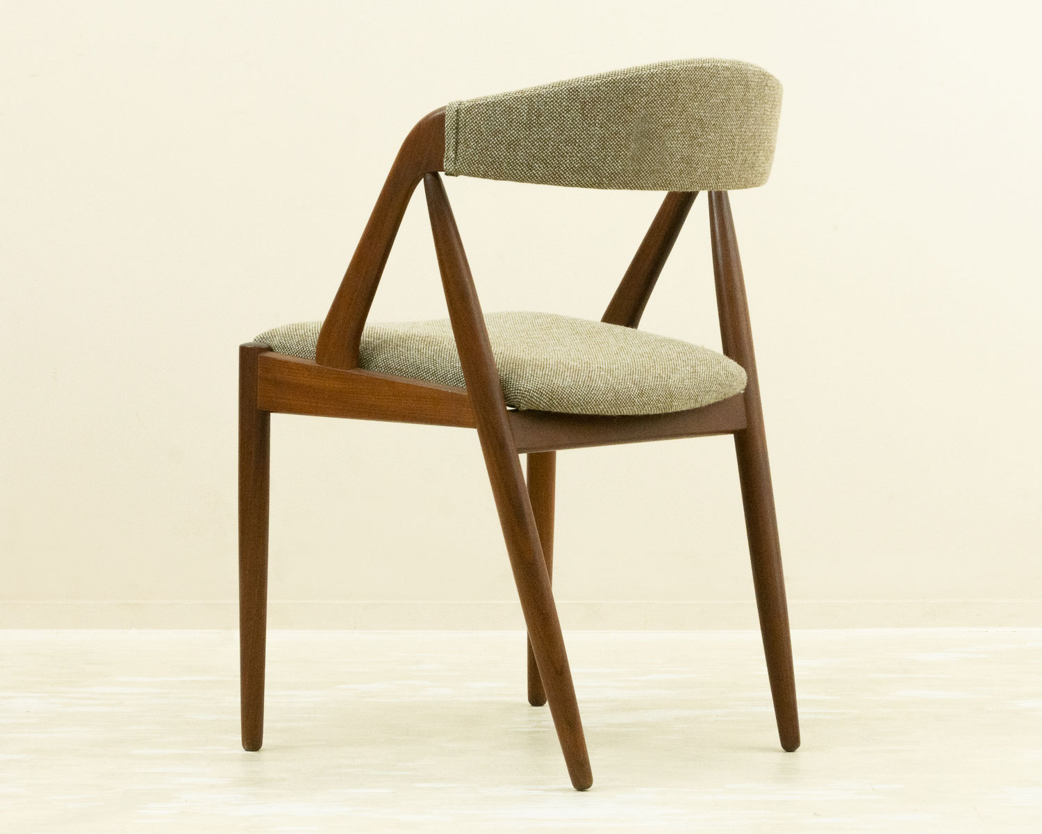 ダイニングチェアNV31カイクリスチャンセンの通販