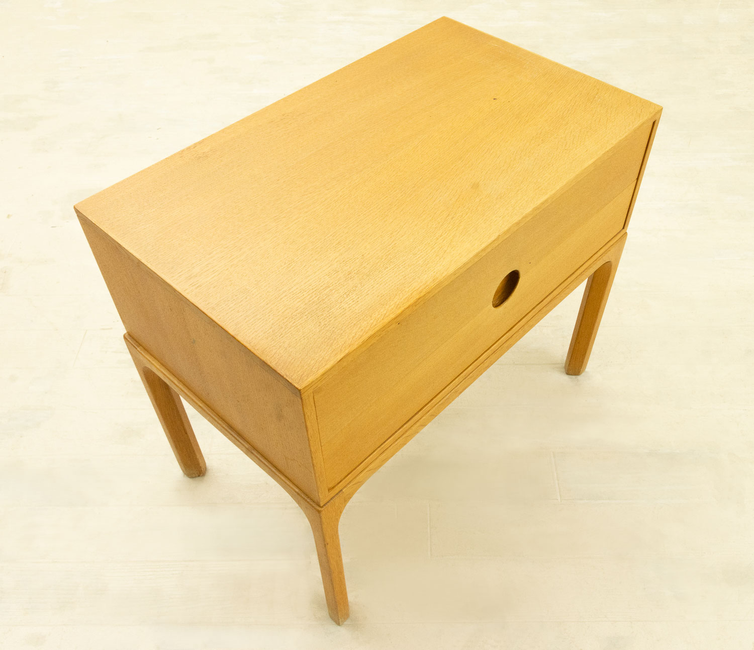 カイ・クリスチャンセン アクセルキアスゴー モデル384 チェスト