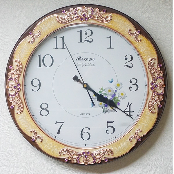 ピンクの飾りが綺麗な壁掛け時計：999【送料無料】無音 展示品 （箱