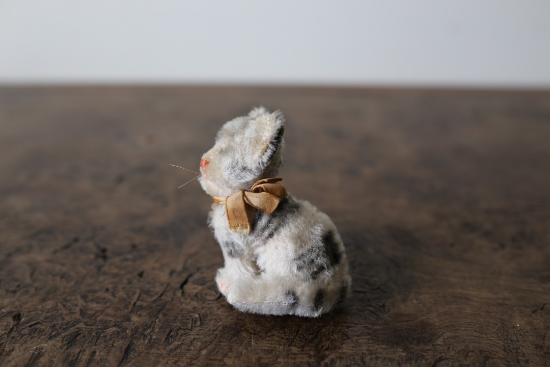 シュタイフ 猫の“スージー” ｜ D+EMARKET Online