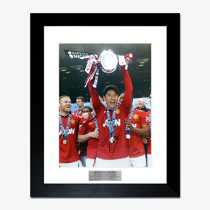 Realmadridの選手の直筆サイン入り集合写真 Realmadridの選手の直筆