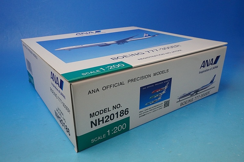 1/200 B777-300ER ANA WiFiレドーム・ギアつき JA794A [NH20186