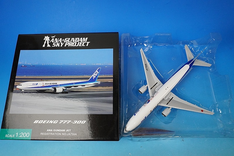 1/200 B777-300 ANA ガンダムジェット JA755A [NH20035] 全日空商事