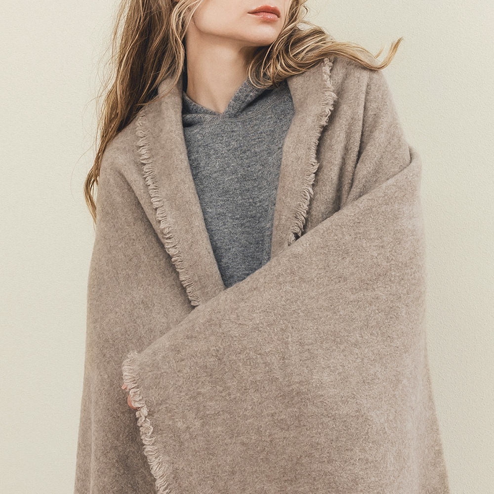 カシミヤ100％ 手仕上げハーフブランケット | Item,Blanket | FUKAKINET