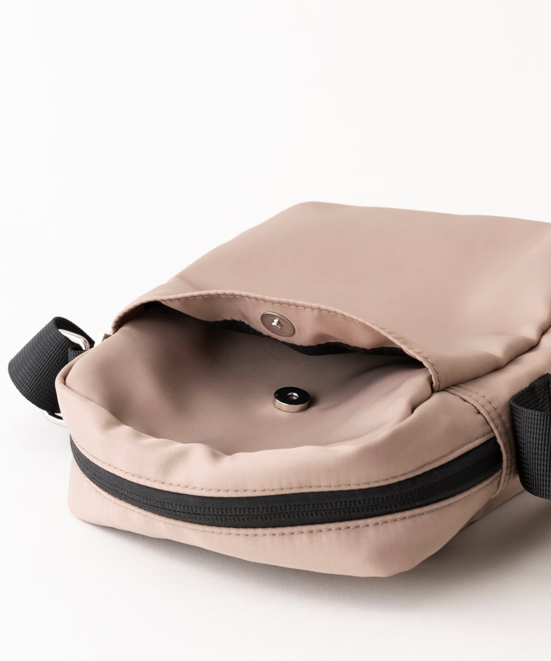 スクエアミニショルダーバッグ＜撥水加工＞｜スカンジナビアン