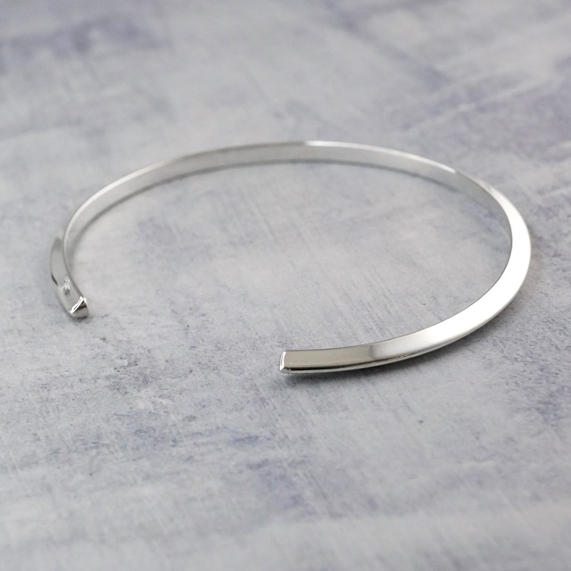 0020339SVL14 SV925製バングル 約5×6cm,幅2.8mm厚み2.3mm,内周約16cm 1