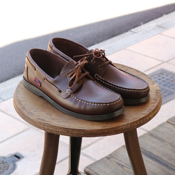 ブルーブルー/BLUE BLUE 2EYEレザーデッキシューズ レザーシューズ