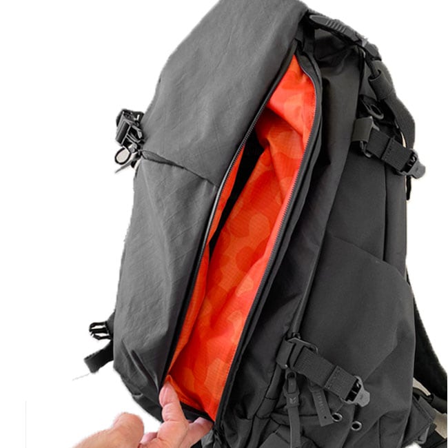 パック 雨の日のお出かけはこれで決まり！『EXPLORER WP BACKPACK 15L』のご紹介