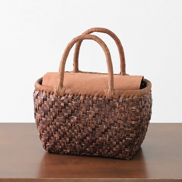 かごや 未使用 冬用 フェイクファー蓋付きくるみ籠 網代編み リネン