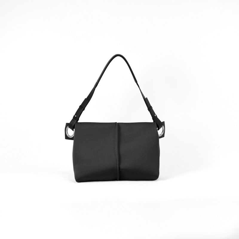 22_000000000901.jpg?1763621713