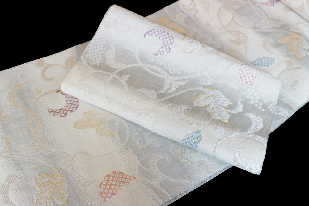 西陣織弥栄織物謹製 九寸名古屋帯「横段ボカシに葡萄唐草」 | 販売着物