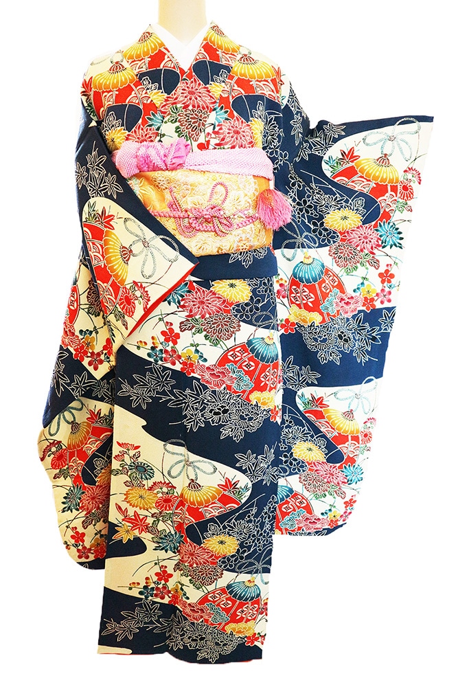 丹後ちりめん振袖レンタルフルセット「紅型 うちわに四季の花」往復