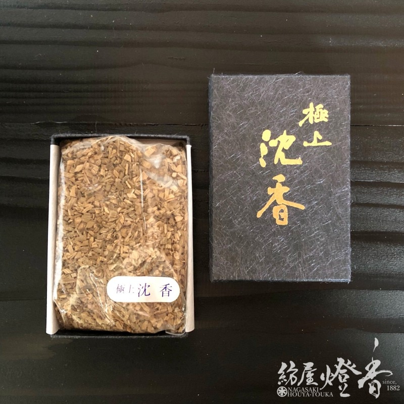 香木/香原料『インドネシア産【極上刻沈香】25g小箱入』梅栄堂