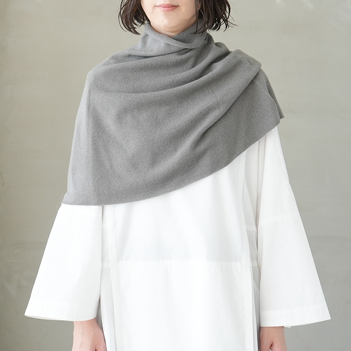 e223g136) / evam eva (エヴァムエヴァ) / cashmere snood (カシミヤ