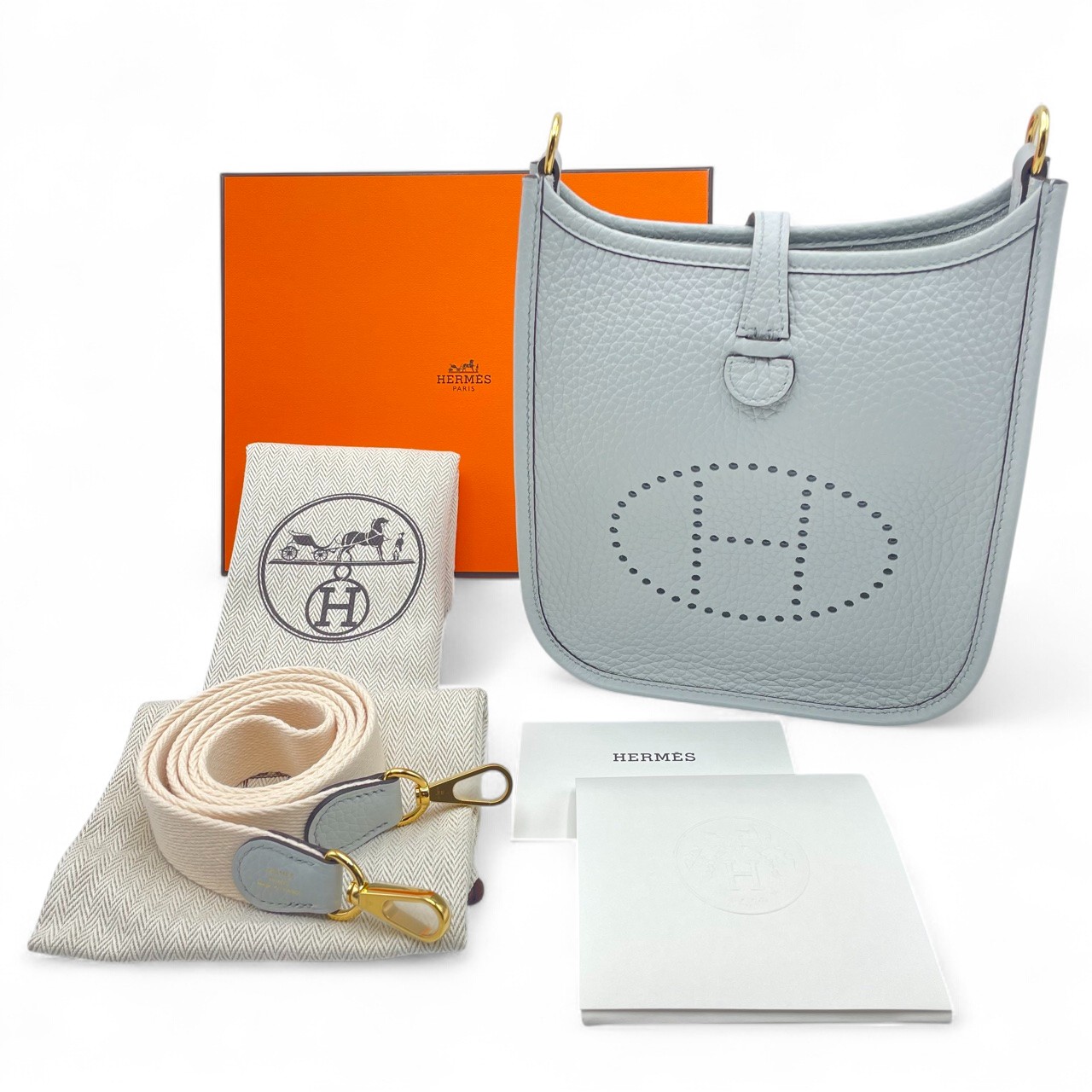 エルメス ミニエヴリン アマゾーヌ TPM ブルーペール/ナタ トリヨン