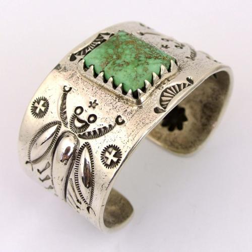 Lyndon Tsosieリンドンツォーシーのバングル｜マライカ公式通販