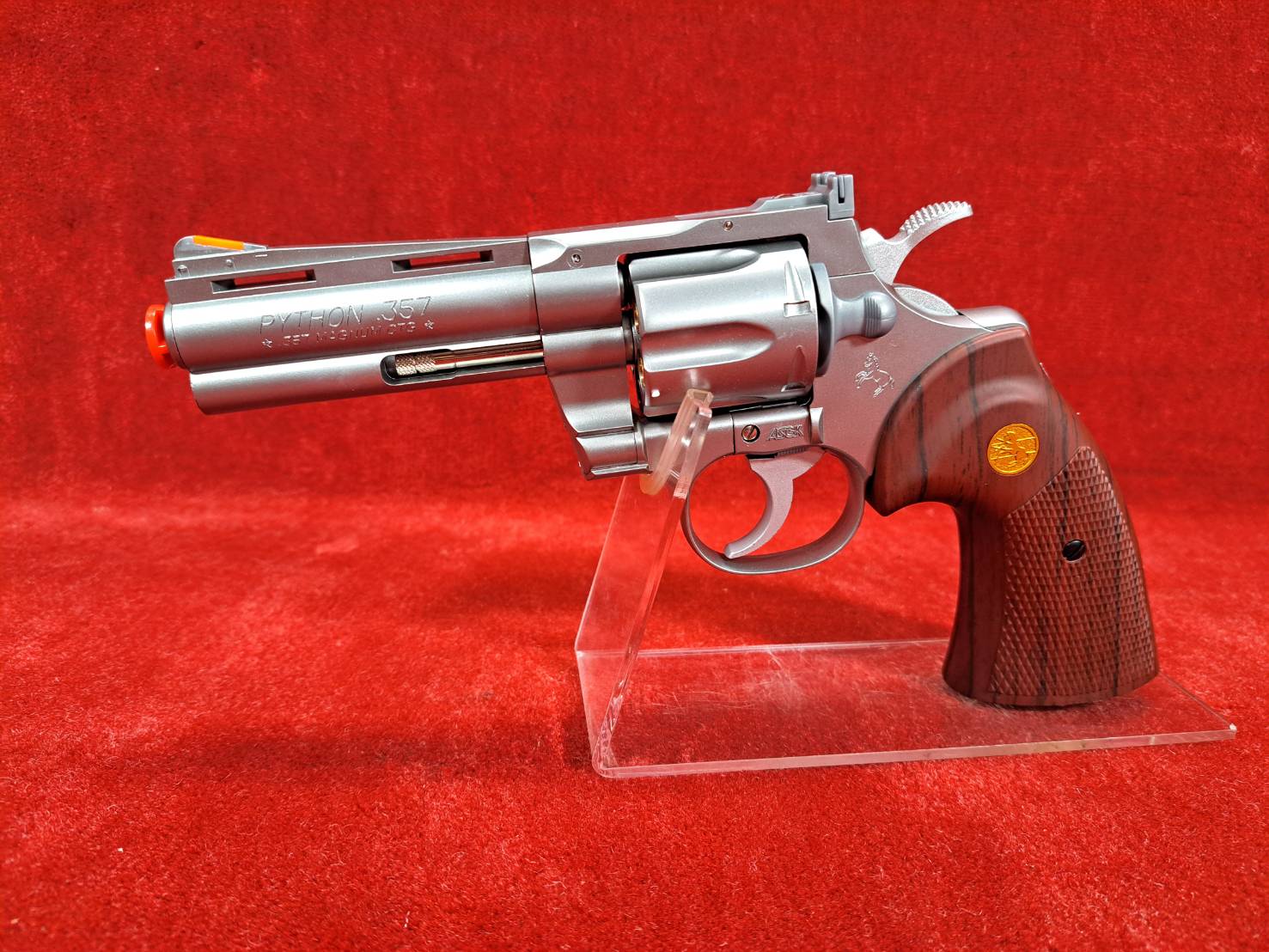 店内全品5％OFFクーポン】クラウン ガスリボルバー パイソン 4インチ