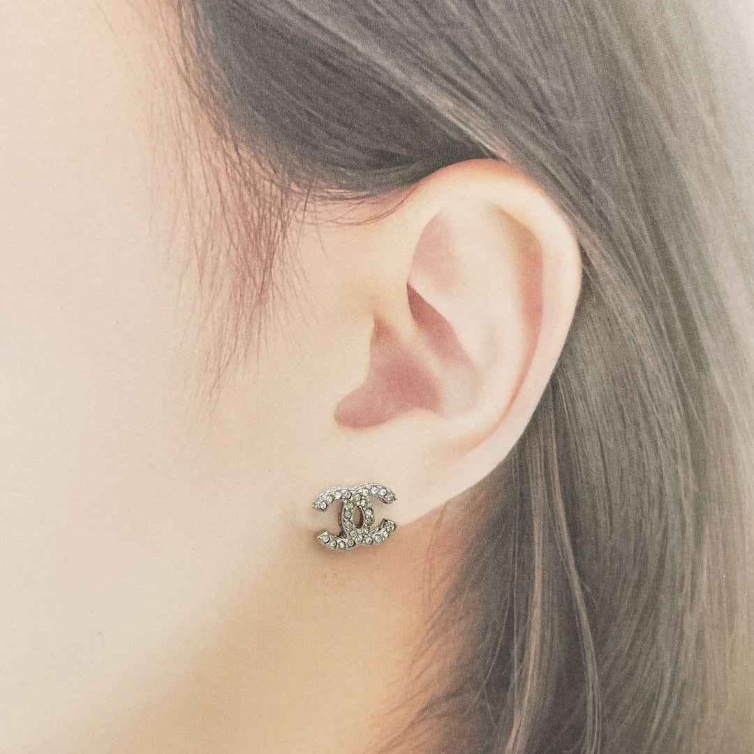 CHANEL シャネル ピアス ココマーク ラインストーン F16V シルバー