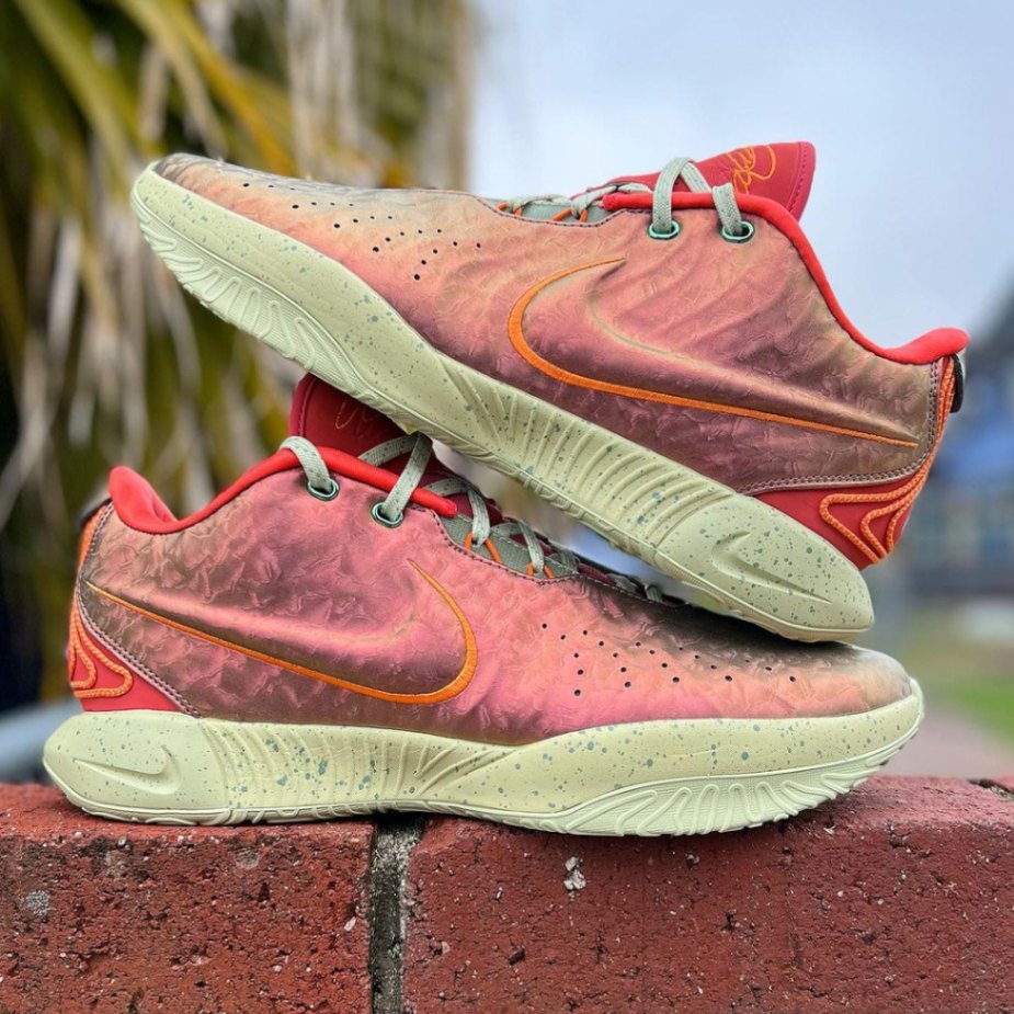 NIKE LEBRON 21 'QUEEN CONCH' ナイキ レブロン 21 【MEN'S】 ember