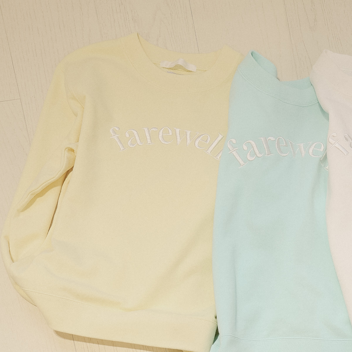 Bookstore sweat crew shirt -washed out- | 2024 Autumn Collection