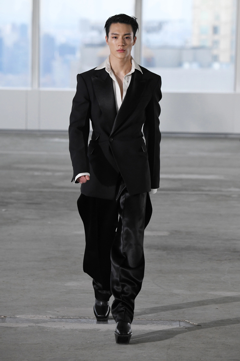 NCTのジェノがオープニングに登場！ 「ピーター ドゥ」2023年春夏