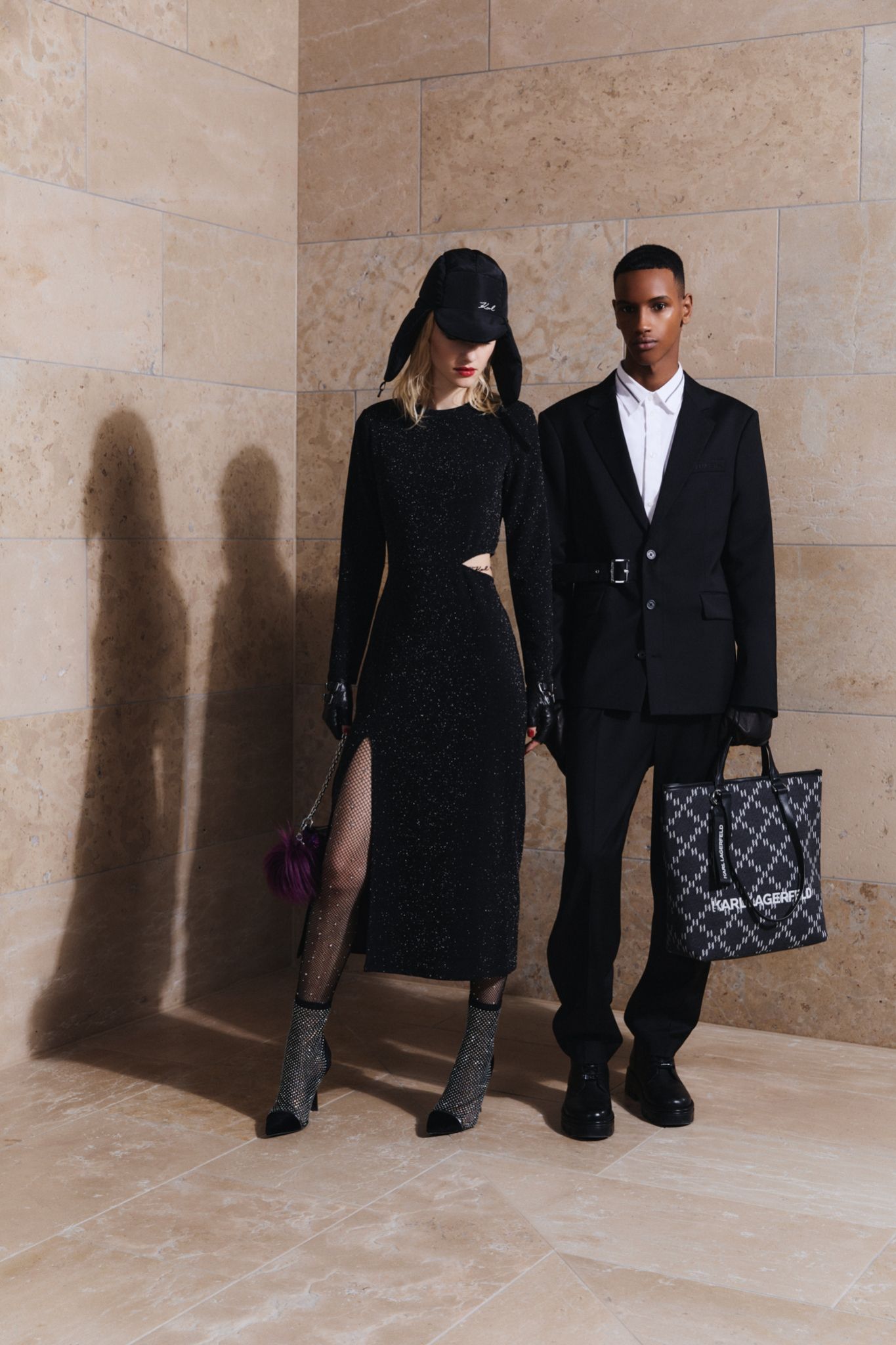 ルック】「カール・ラガーフェルド」2023-24年秋冬コレクション - WWDJAPAN