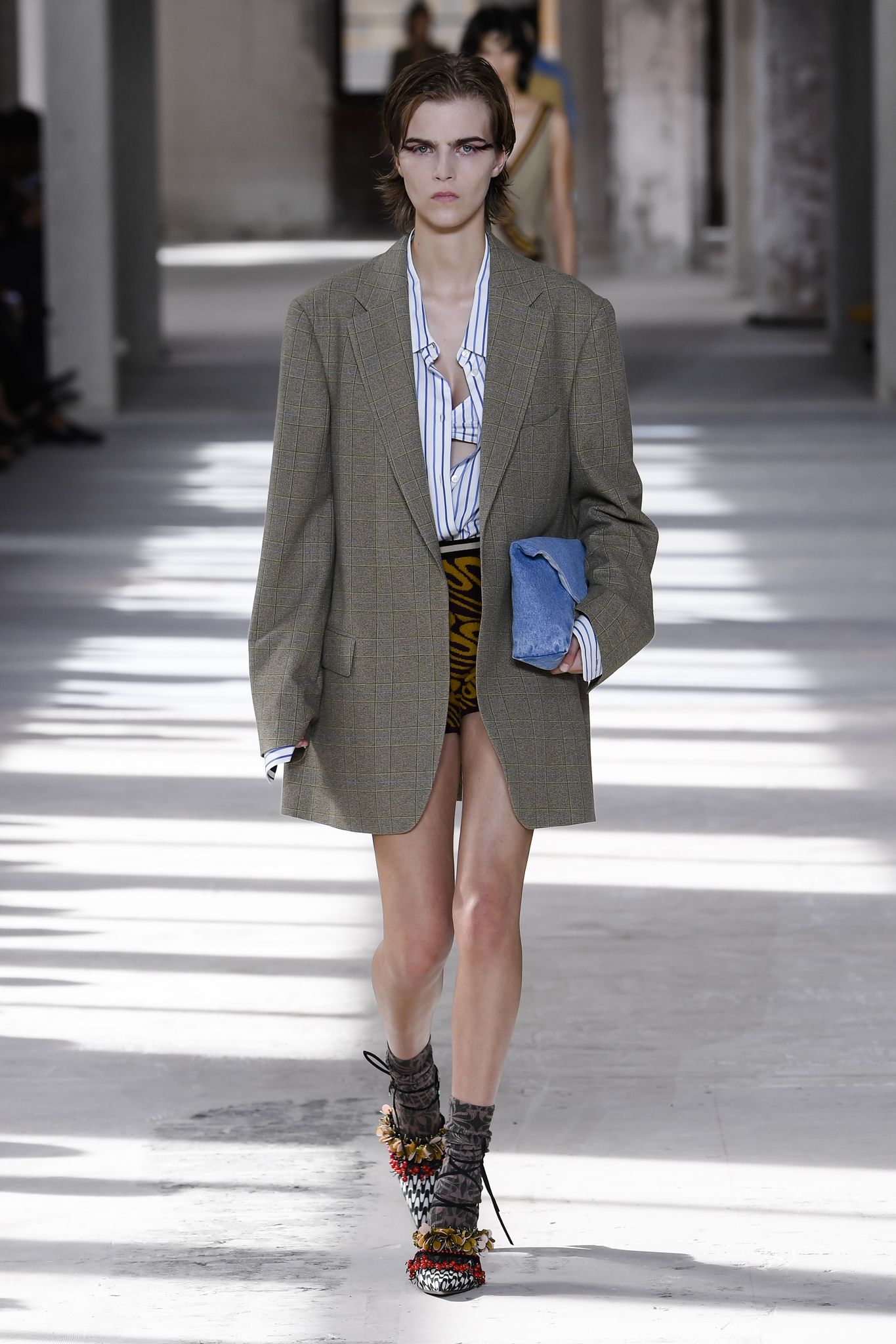 ルック】「ドリス ヴァン ノッテン」2024年春夏コレクション - WWDJAPAN