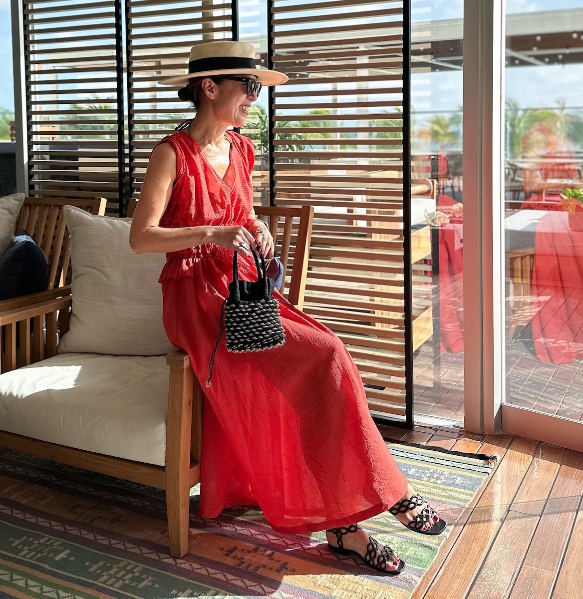 ハウス オブ ロータス」が スタイリスト・大草直子とコラボ 前後2