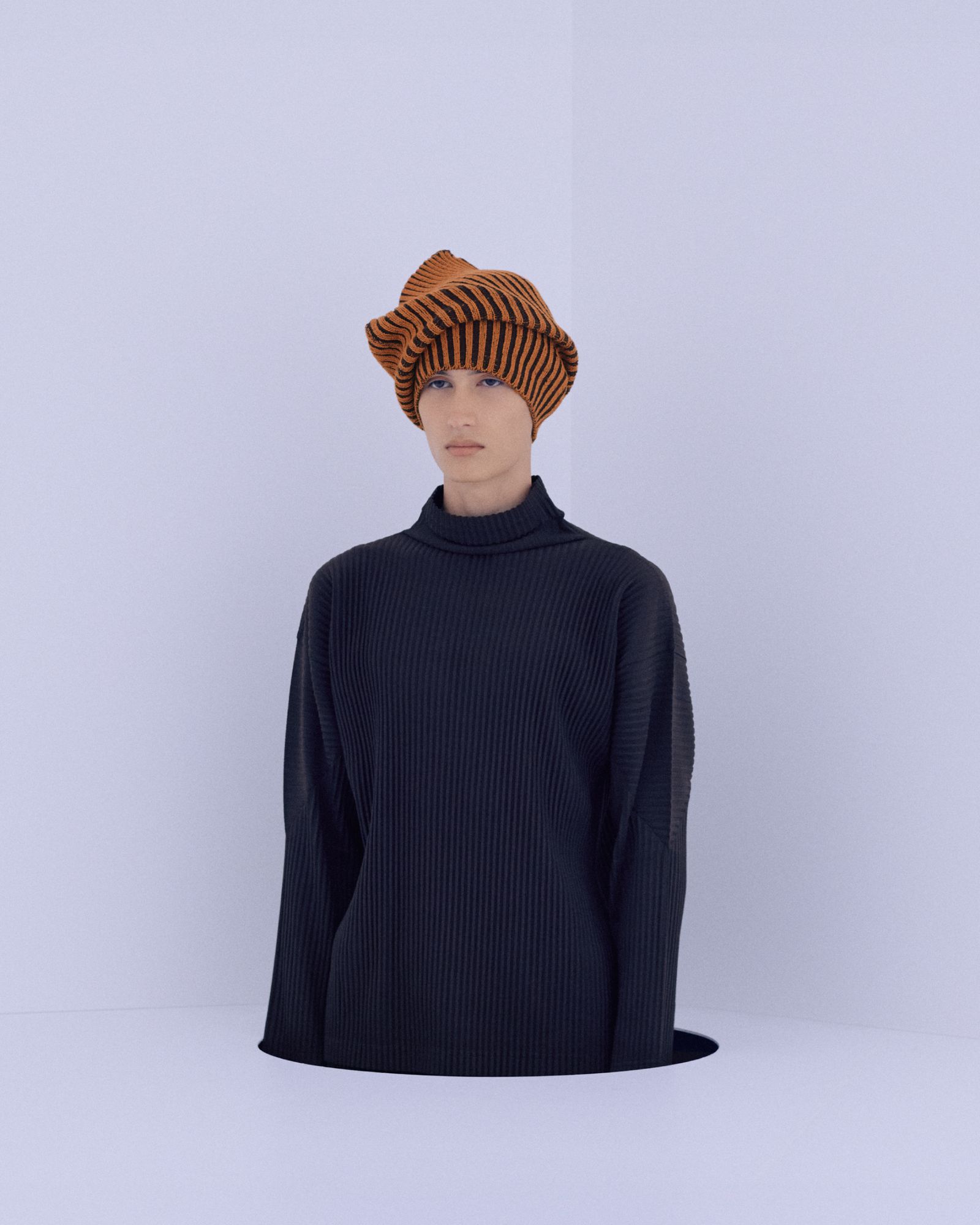 オム プリッセ イッセイ ミヤケ」がロナン・ブルレックとの