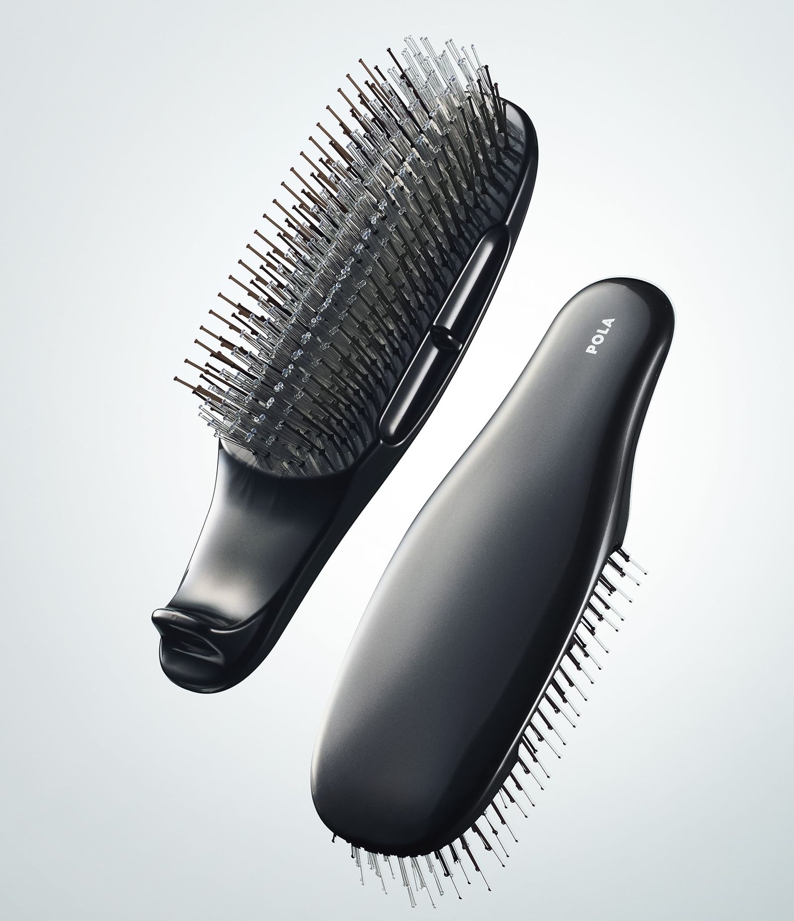 ポーラ」から自宅で手軽にヘッドスパを楽しめるリフトケアブラシが登場
