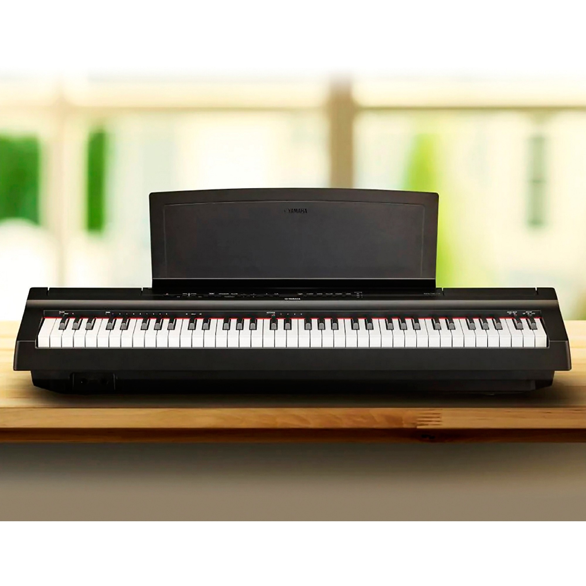 Yamaha P-121 Portable Digital Piano White | Guitar Center