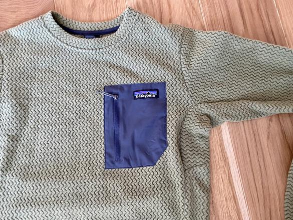 Patagoniaの「 R1エア・クルー」は温かいのに涼しい。家の中でも