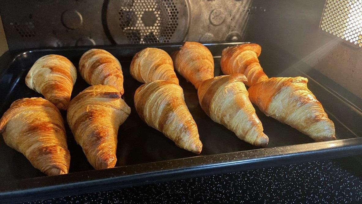 東芝の「石窯ドーム」を導入したら、パン作り初心者でも感動しちゃう