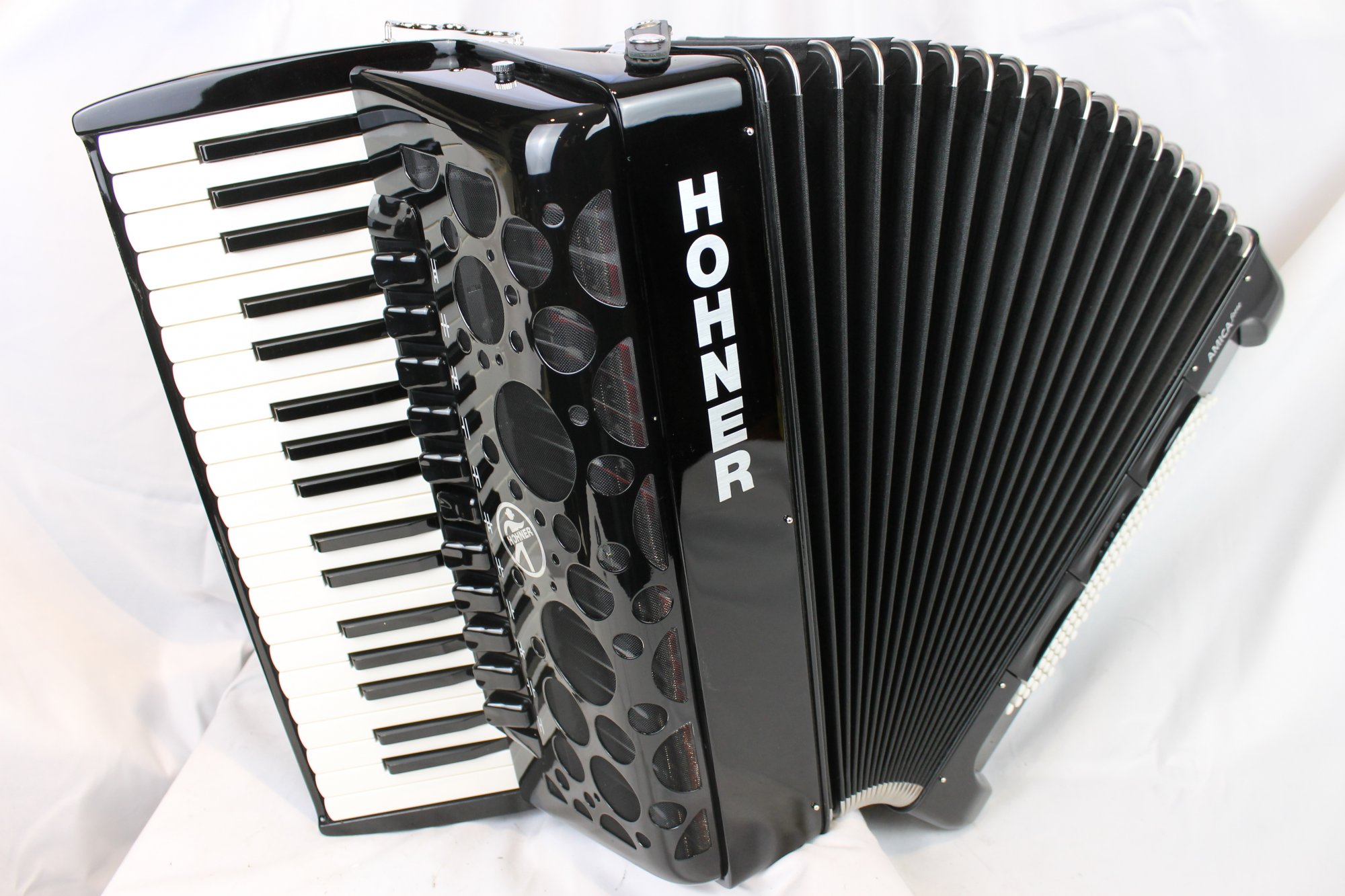 NEW Black Hohner Amica Forte Piano Accordion LMMH 37 96