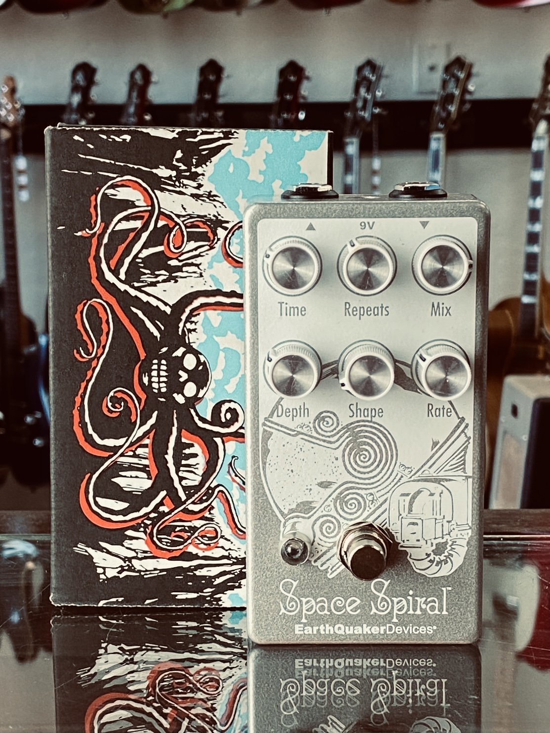 EarthQuaker Devices Space Spiral Modulated Delay Device V2 (new