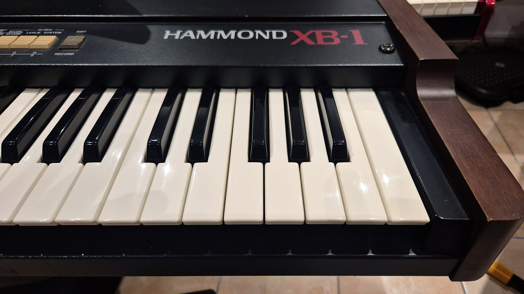 XB-1 - Hammond XB-1 - Audiofanzine