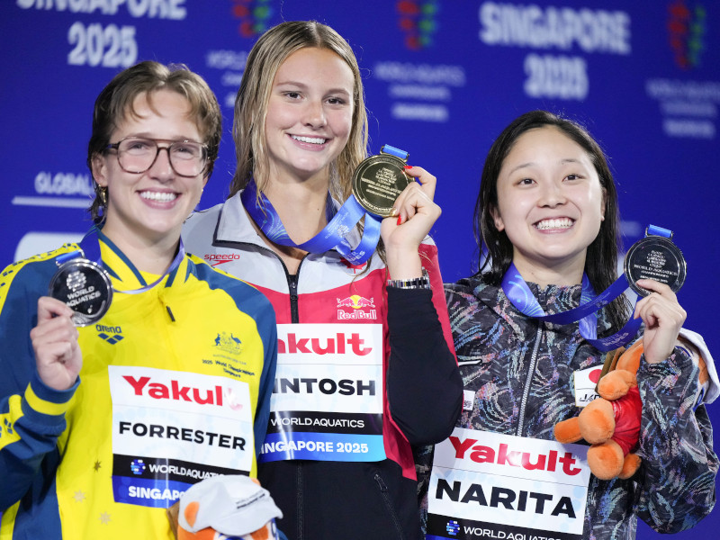 世界水泳女子400m個人メドレーで成田実生選手が銀｜体育会水泳部