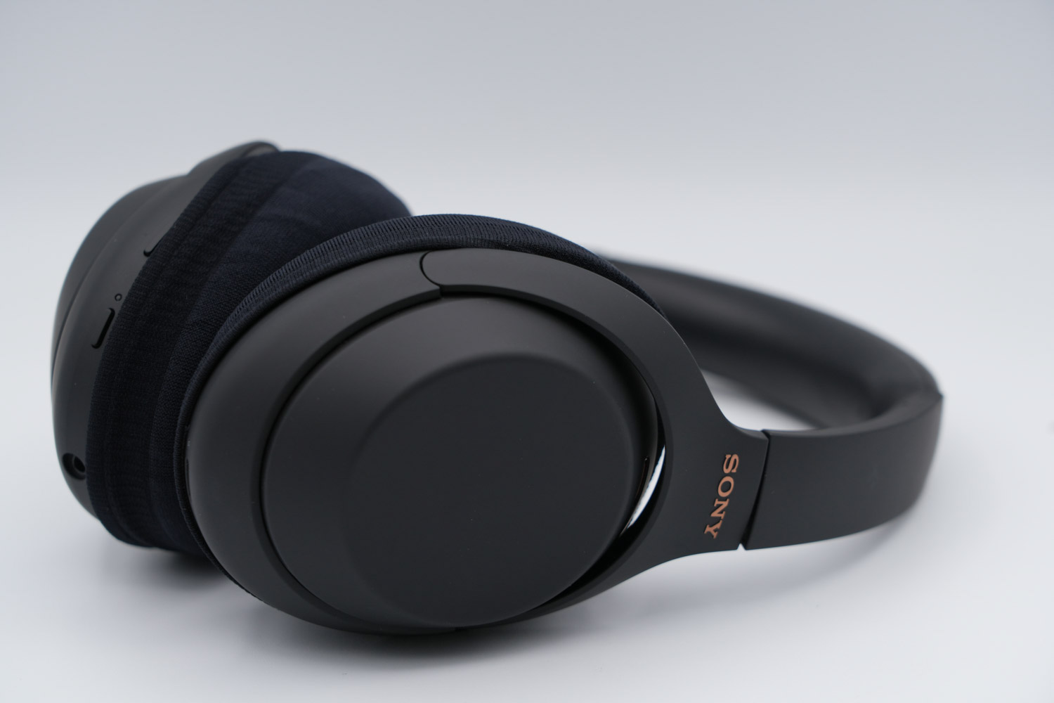 SONY WH-1000XM4のイヤーパッドを修理する場合：スーパーストレッチ