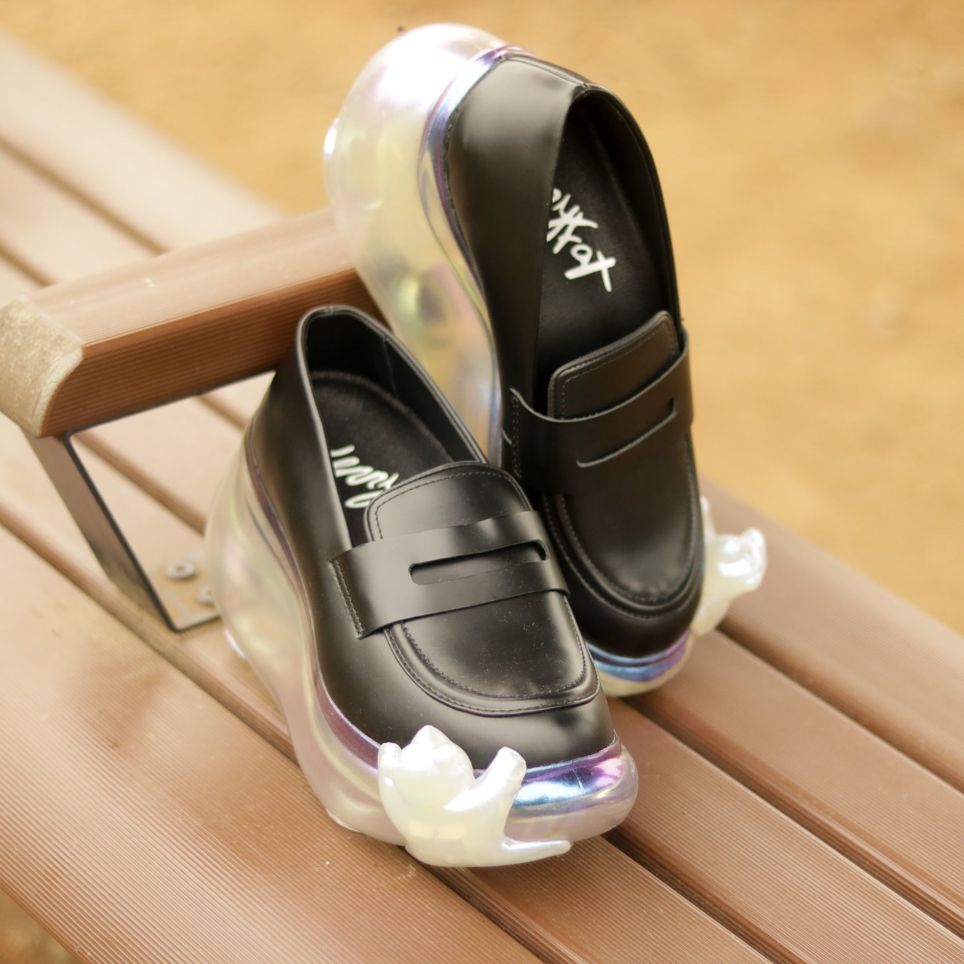 Bear Moon Laofer / Black｜MIKIOSAKABE&JennyFax公式ストア