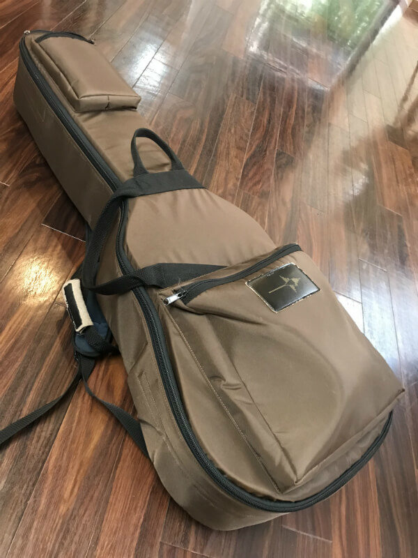 15年間愛用して1度も壊れていないギターケース!! | Mistletoe Music