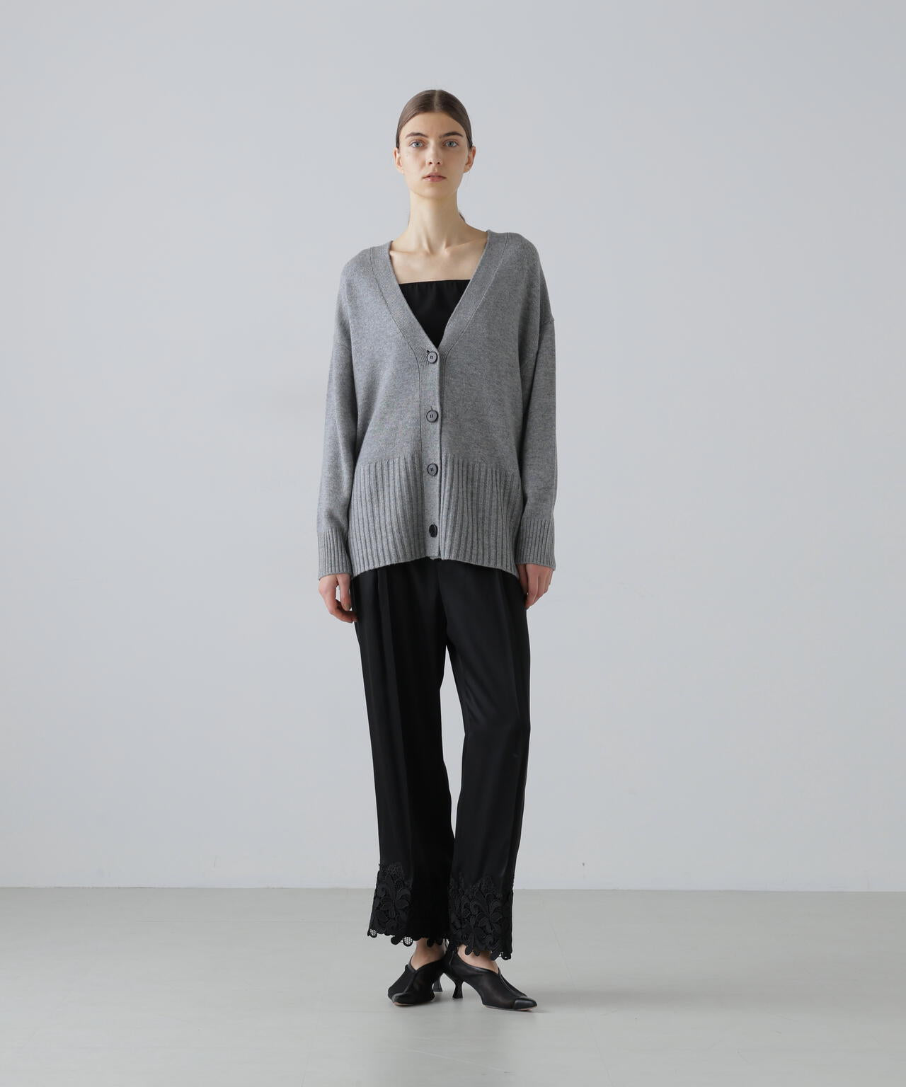 ブライトサテンパンツ | ADORE（アドーア） ｜【公式】通販mix.tokyo