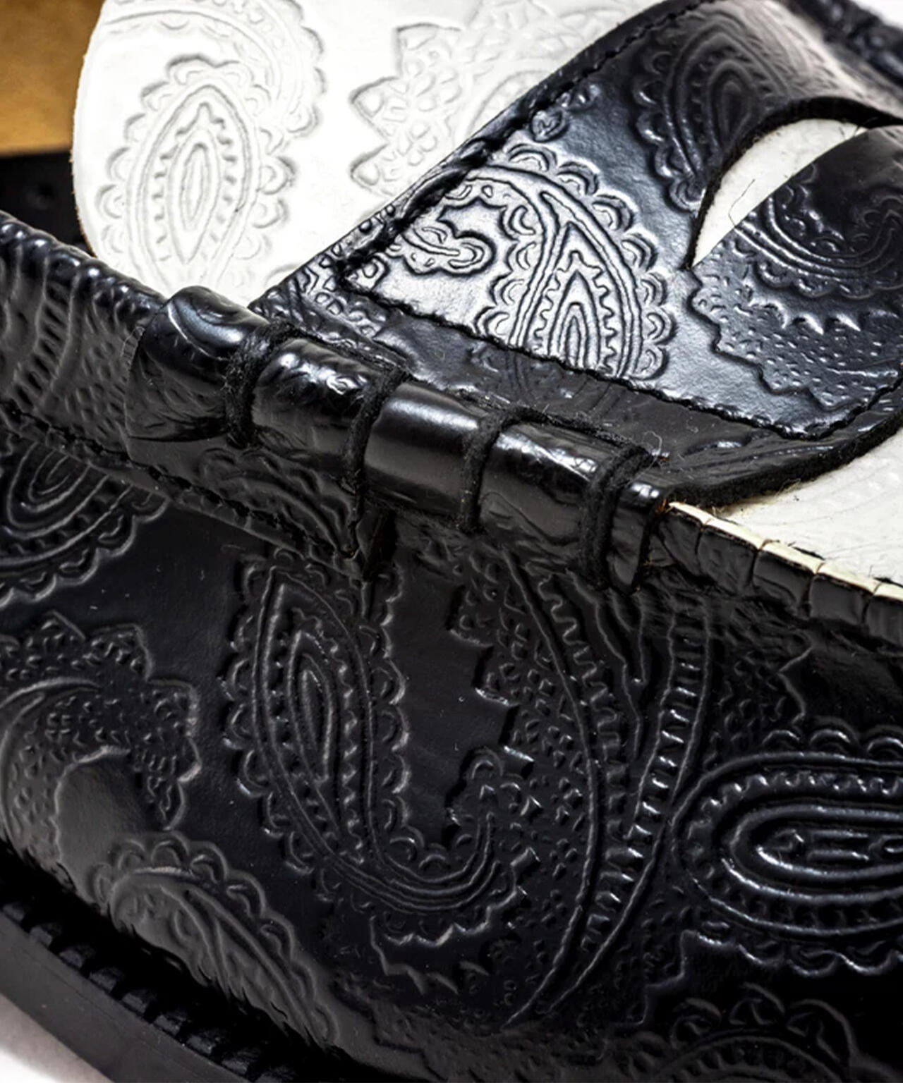 The Kenford Fineshoes/ケンフォードファインシューズ/EMBOSSED