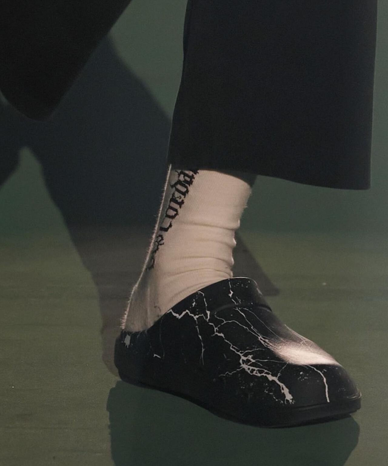 OOFOS x Children of the discordance / x OOcloog | B'2nd（ビー