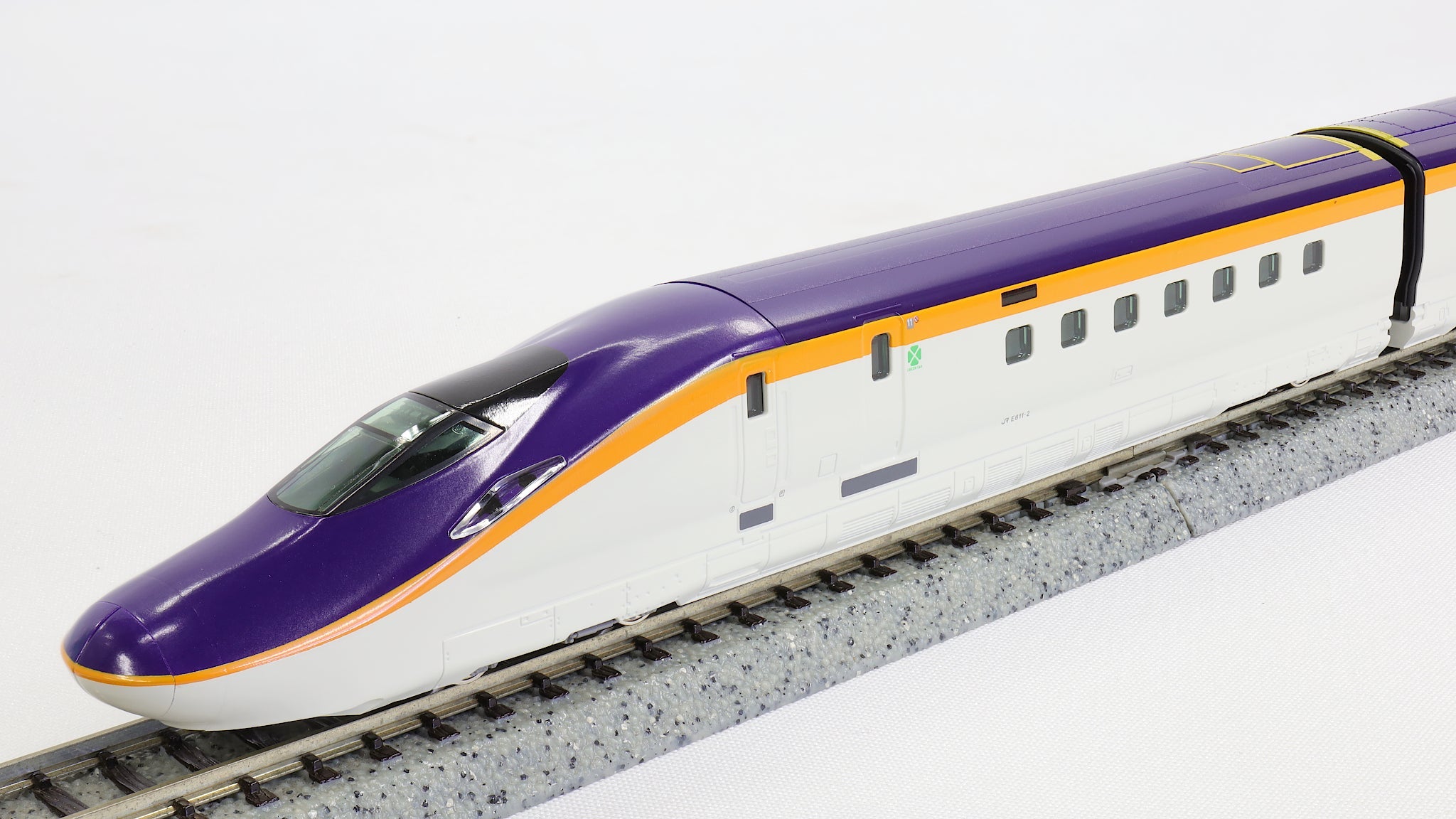 KATO [10-2050] E8系「つばさ」7両セット (Nゲージ 動力車あり) – 天賞