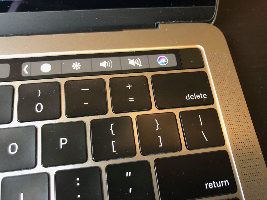 MacBook Pro 13インチ 購入後2ヶ月目レビュー | ぽこぺんブログ